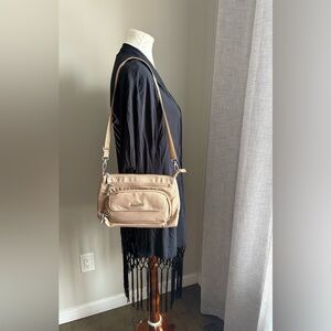 Baggallini Original Everyday Bag In Nude/Tan